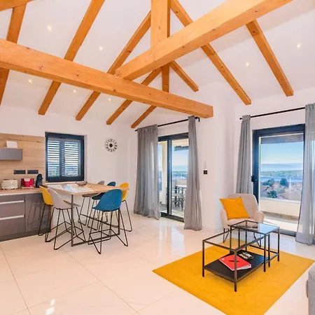 Luxury Sea View Apartament *