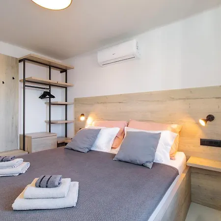 Luxury Sea View Apartament *